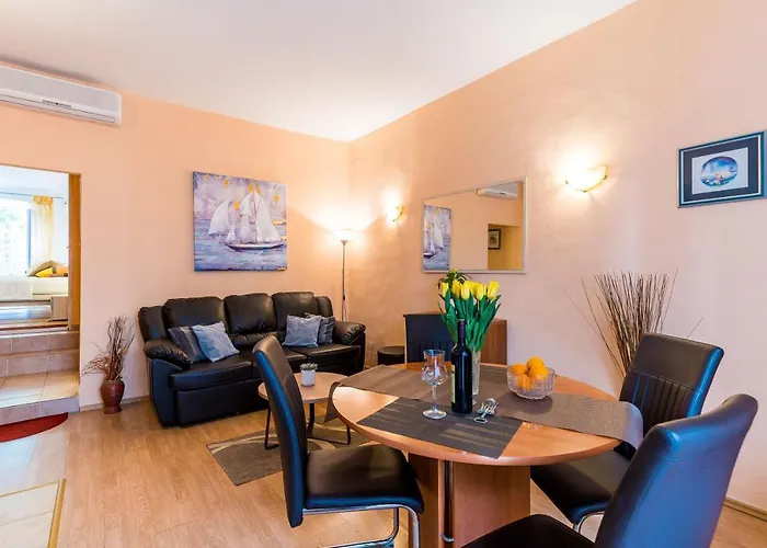 Sara * דוברובניק