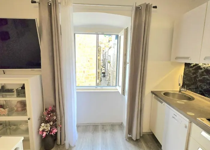 Sara Apartment
